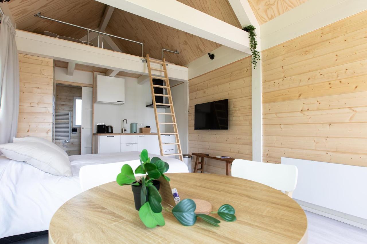 Apartamento Tiny House - Optioneel Met Hottub Dokkum Exterior foto